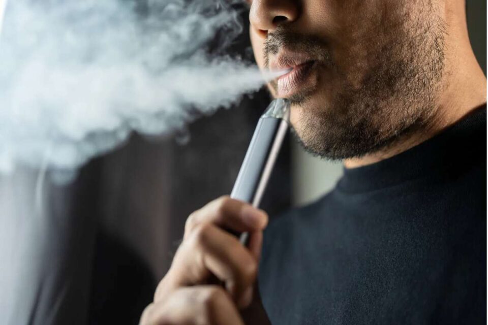 Cigarette-Style Vapes